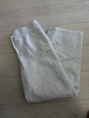 Aritzia sweatfleece perfect fit